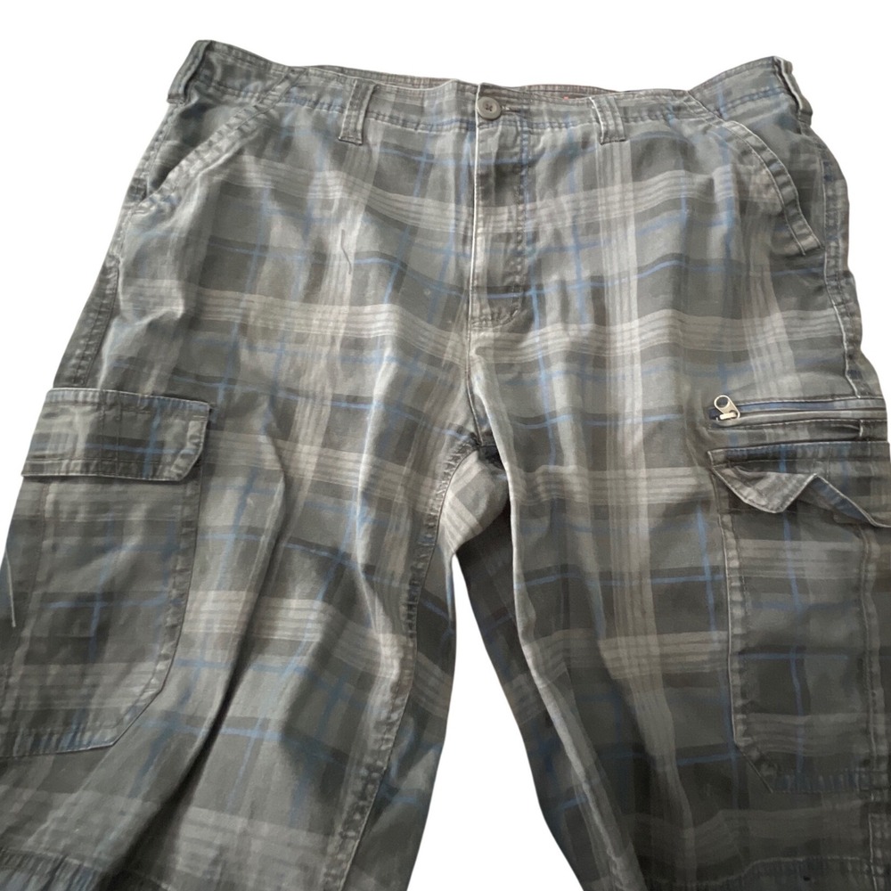Urban Pipeline Mens Gray Blue Plaid Cargo Shorts Stretch Cotton Sz 40 Y2K Skate